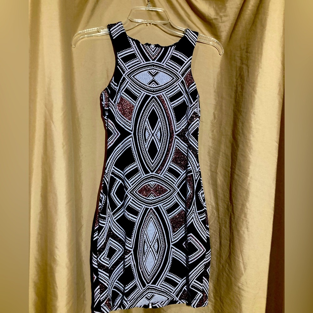 WORN ONCE ONLY! Speechless brand, party dress, prom dress, Junior size 0 - Picture 3 of 4